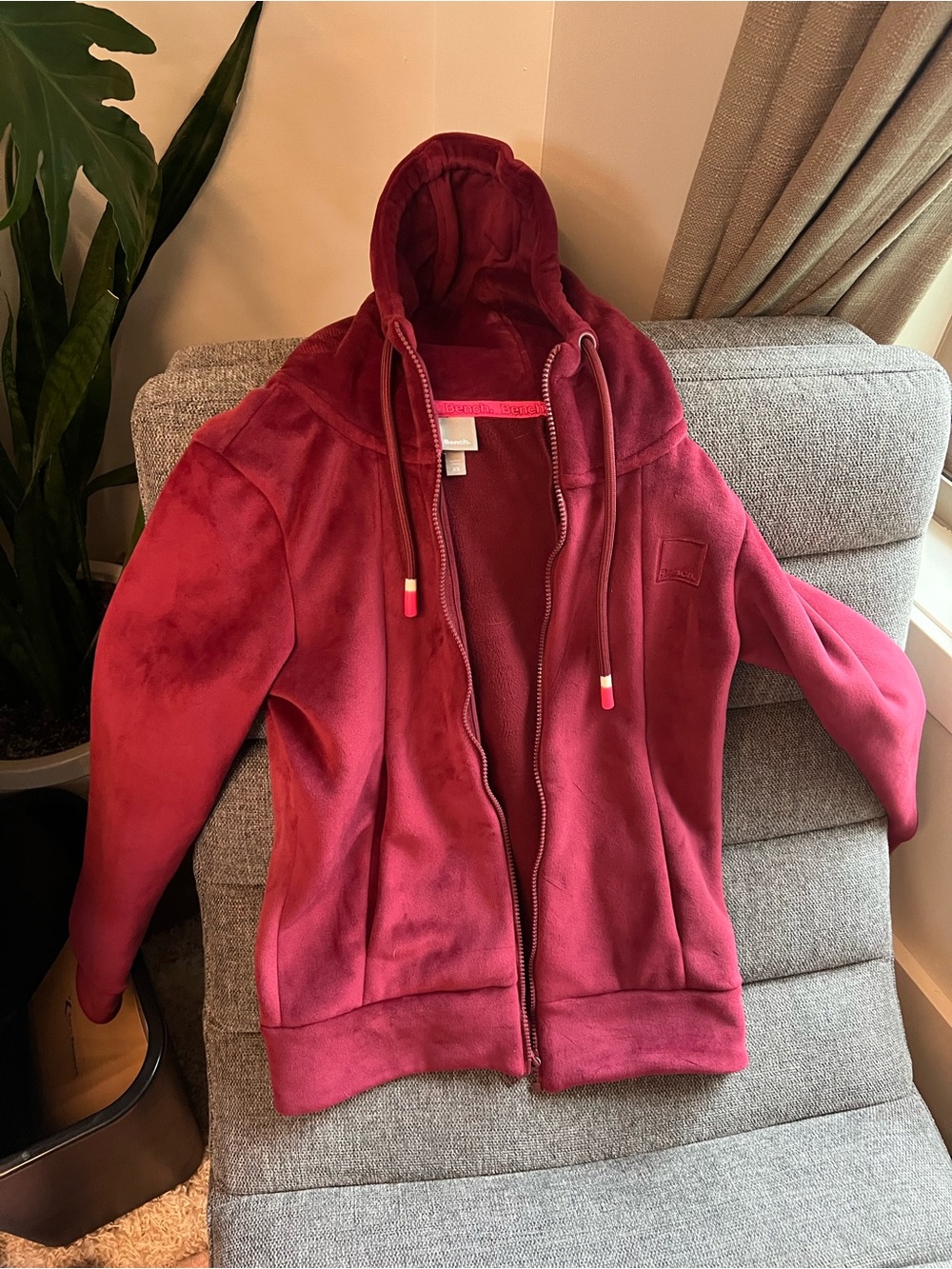 Bench velvet Maroon Hoodie with Pink Drawstring Tip